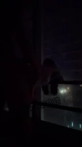 落地窗无套后入