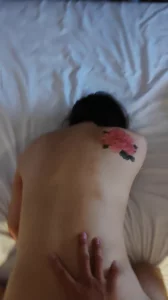陌陌加的高校教师离异少妇