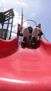 滑滑梯