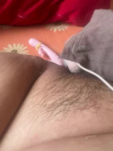 母猪的骚逼又痒了