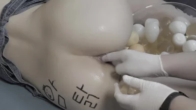 白嫩女大屁眼塞鸡蛋